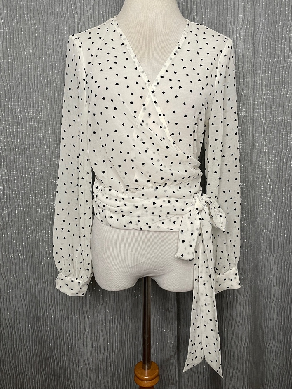 Soho Heart Dots Wrap Blouse